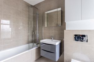 Ashbourne Avenue Temple Fortune